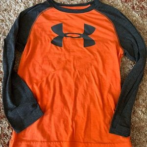 Boys UA Size 5 L/S Tee